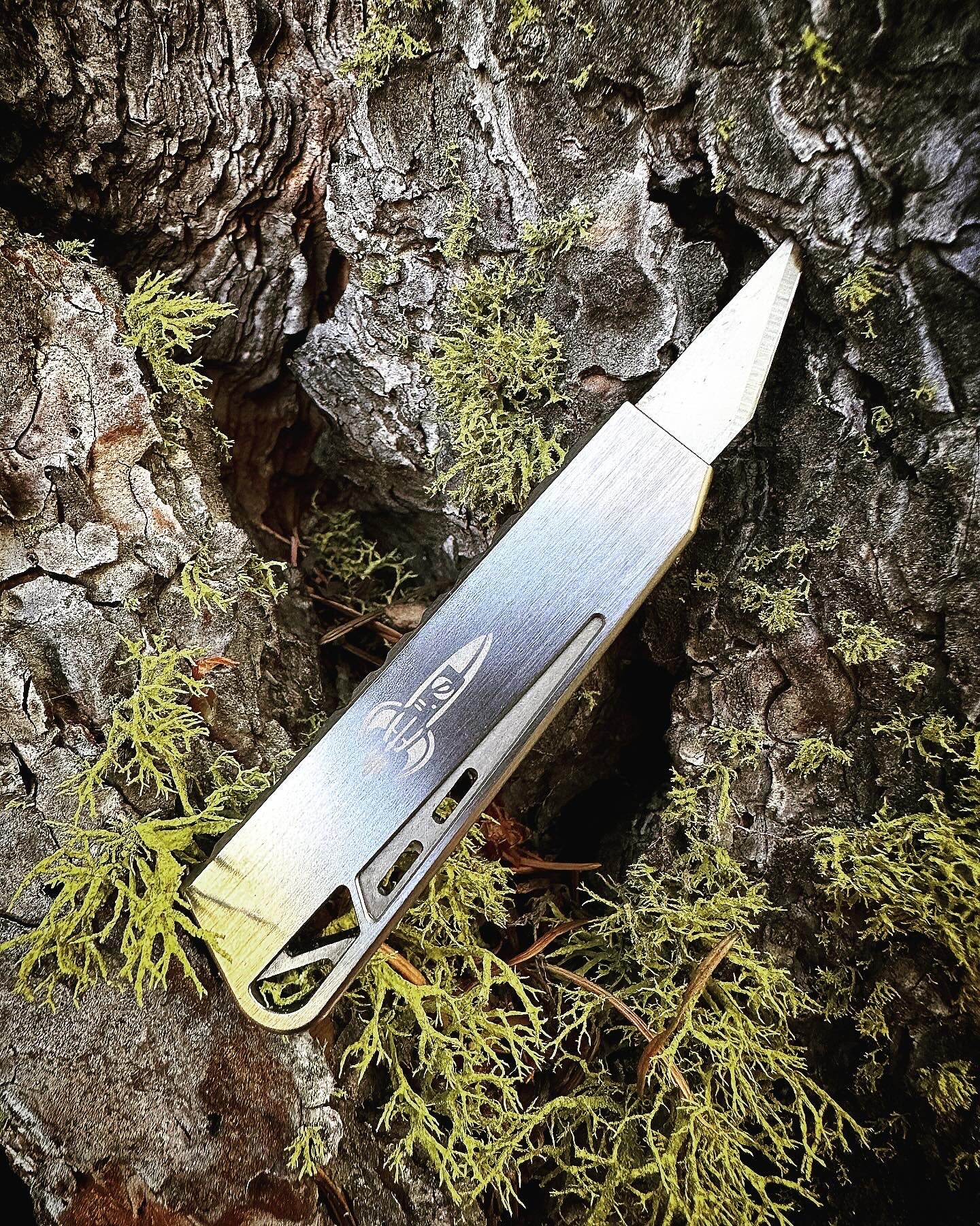ALIEN SCALPEL - Ti and Ultem