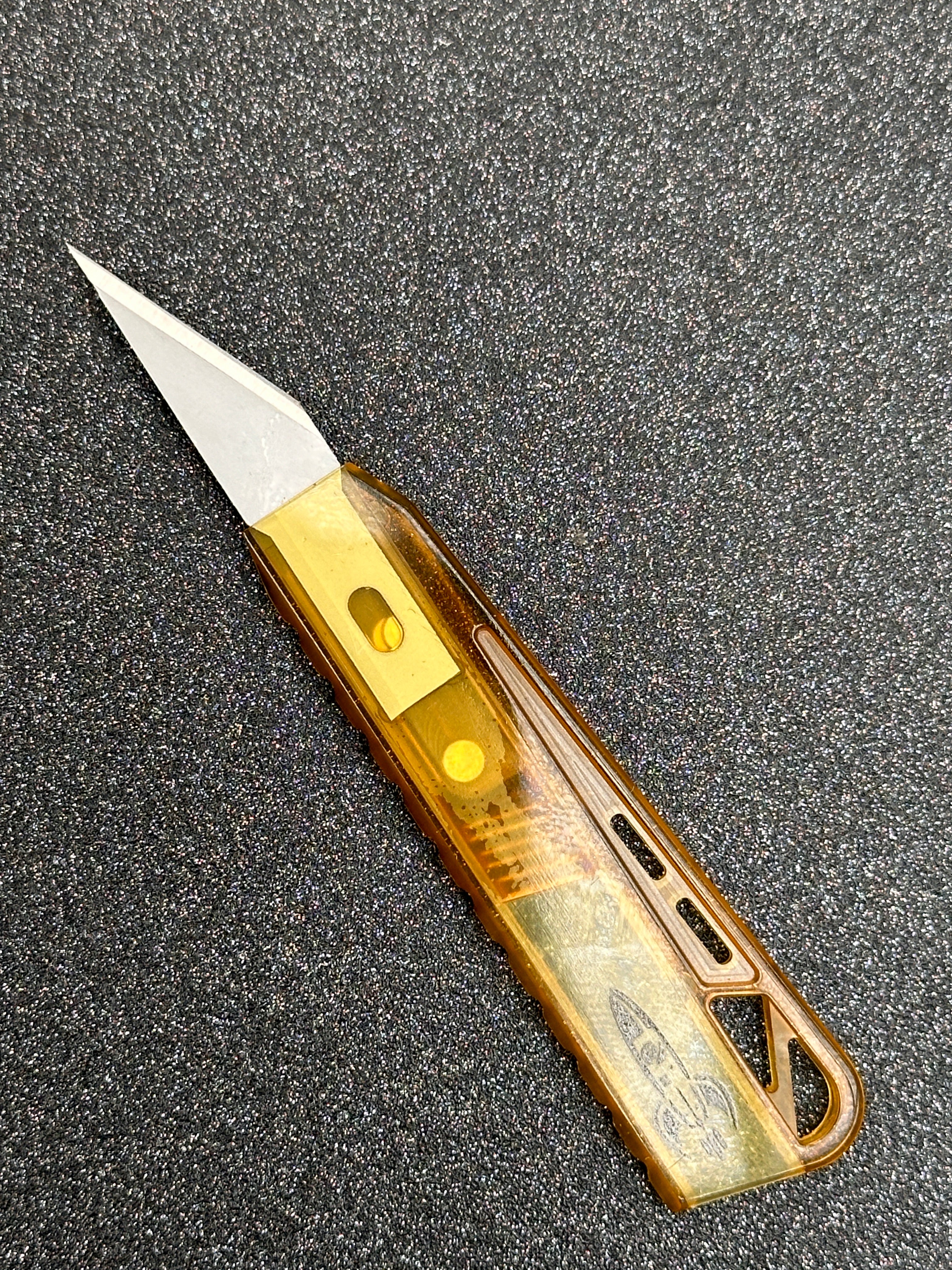 ALIEN SCALPEL - Ti and Ultem