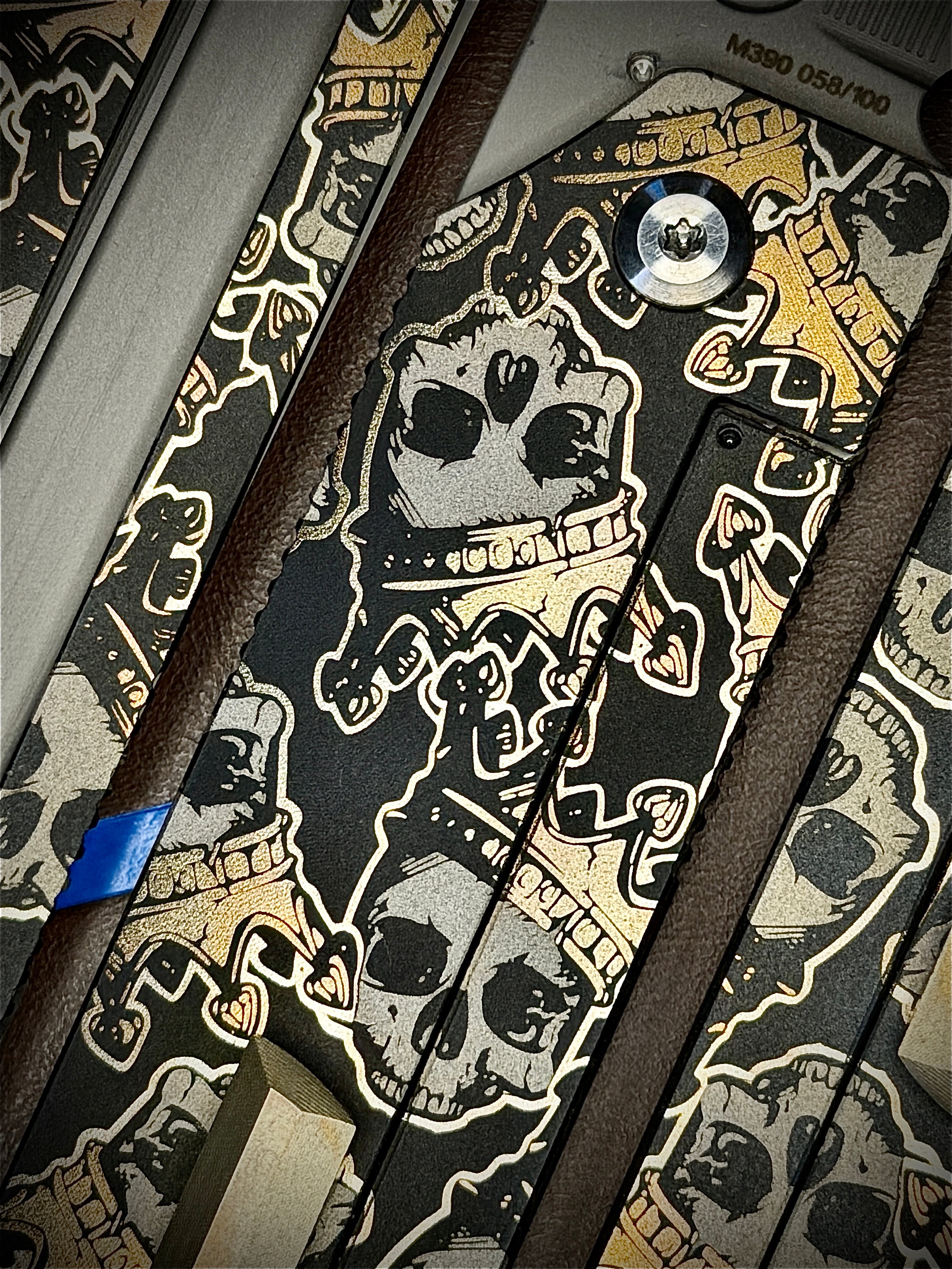 Hail to the King Art Flipper folding knife (MaximX) w/ Clip