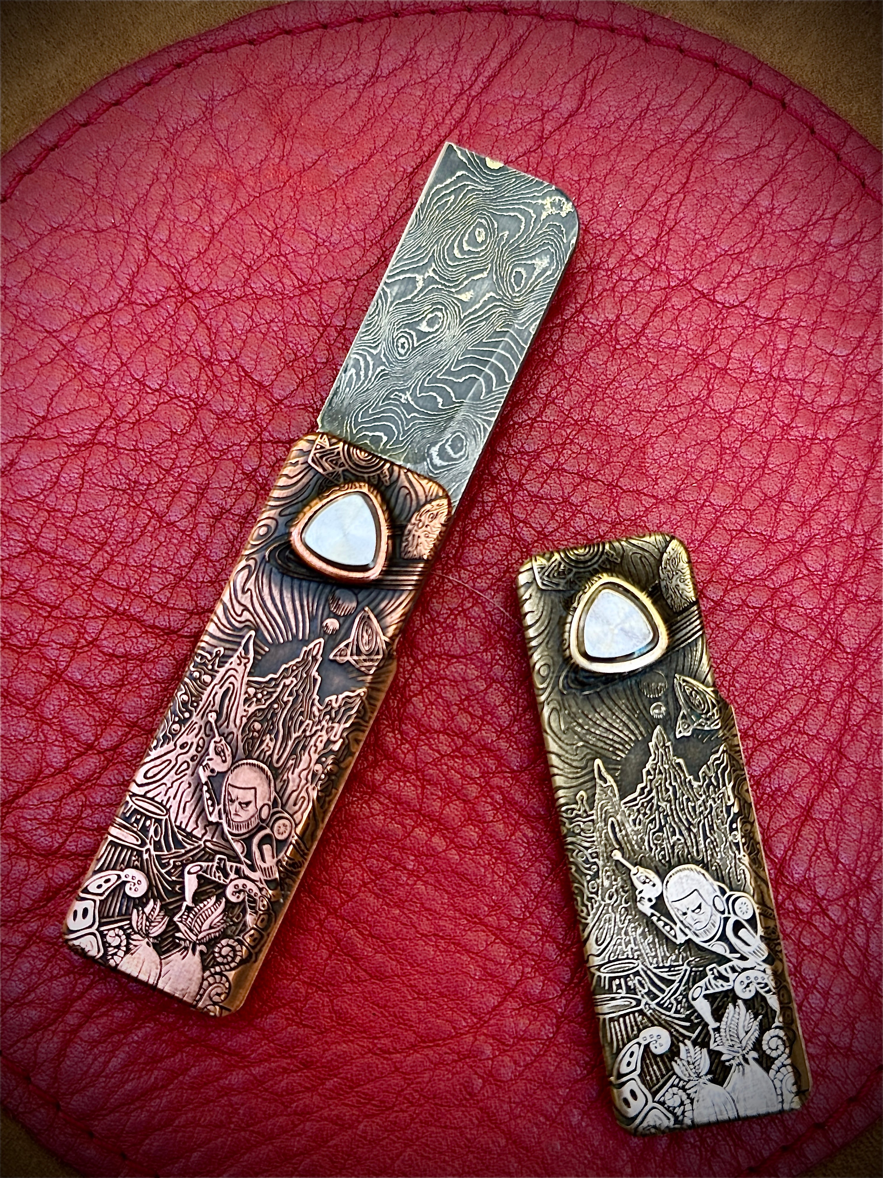 Space Ranger Griffy Scissor Folder